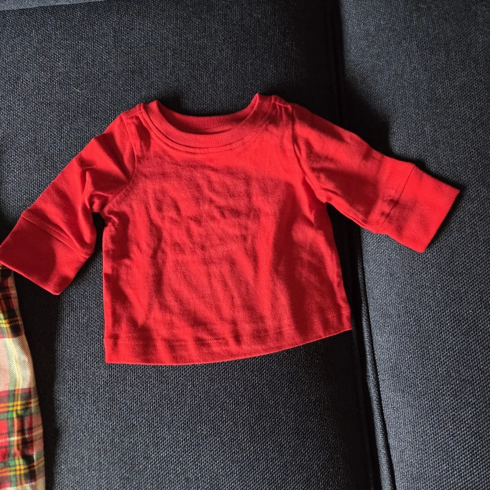 Hanna Andersson Holiday Plaid With Red Tshirt 0-3months